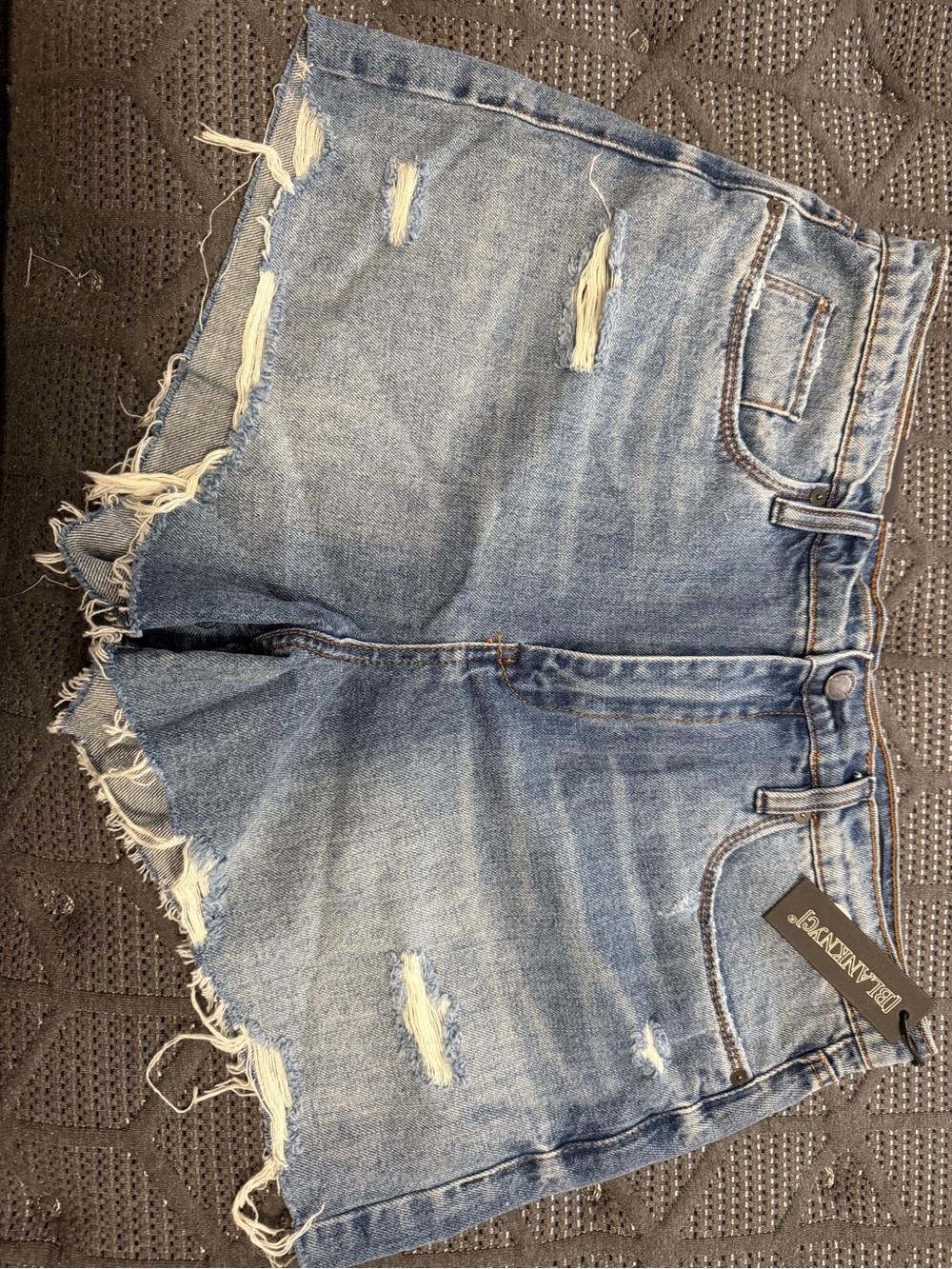 Blank NYC distressed Denim Shorts 32 NWT